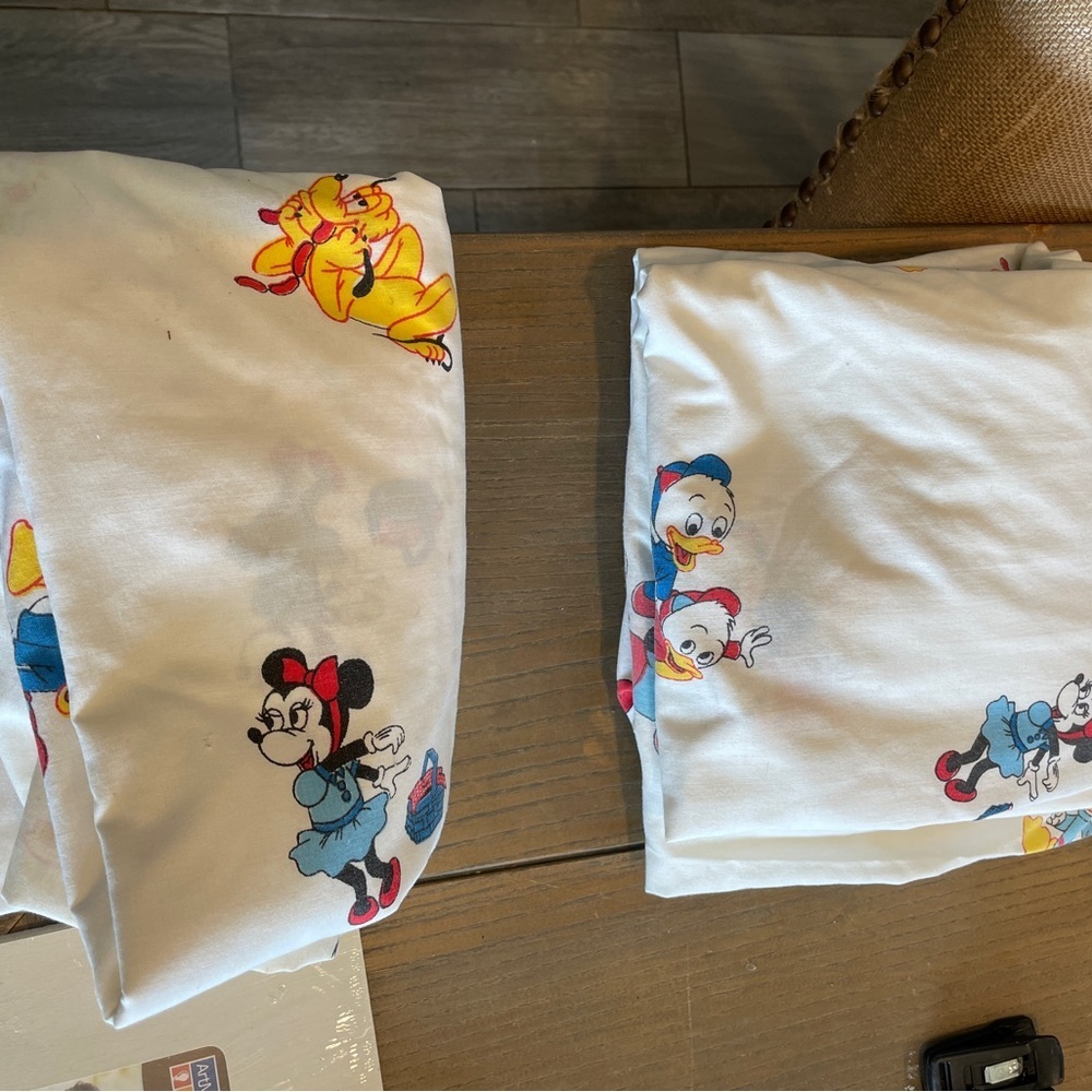 Vintage Disney Character Print Fabric twin fitted sheet - Picture 8 of 8